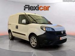 Branco Usado 2022 Fiat Doblò Easy Monovolume | € 13.390 (Bom preço)