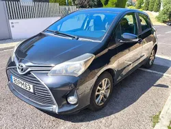 Preto Usado 2015 Toyota Yaris Comfort Citadino | € 11.500 (Bom preço)