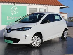 Branco Usado 2018 Renault Zoe Life Citadino | € 11.900 (Preço justo)