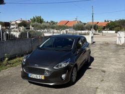 Usado 2017 Ford Fiesta Citadino | € 7.500 (Bom preço)