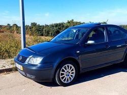 Usado 2002 VW Bora Highline Sedan | € 7.500