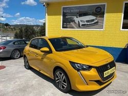 Amarelo Usado 2021 Peugeot 208 Allure Citadino | € 18.750 (Caro)