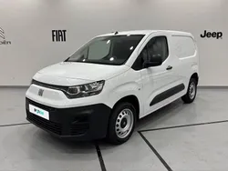 Branco Usado 2023 Fiat Doblò Monovolume | € 16.990 (Bom preço)