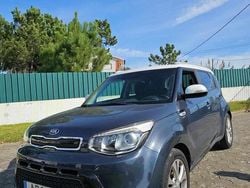 Azul Usado 2014 Kia Soul SUV | € 9.800