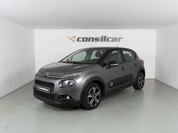 Cinza Usado 2018 Citroën C3 PureTech Citadino | € 12.980 (Preço justo)