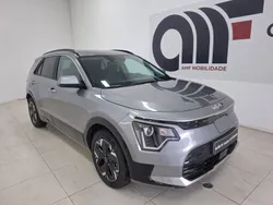 Cinza Usado 2024 Kia e-Niro SUV | € 36.990 (Preço elevado)