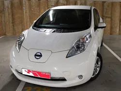 Branco Usado 2016 Nissan Leaf Tekna Citadino | € 8.980 (Preço justo)