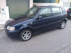 Usado 2001 VW Polo Sedan | € 2.200 (Preço justo)