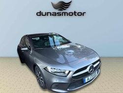 Cinzento Usado 2021 Mercedes A180 Citadino | € 25.900 (Super Preço)