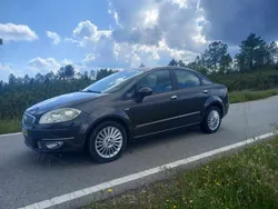Cinzento Usado 2009 Fiat Linea Sedan | € 5.800 (Preço justo)