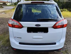 Branco Usado 2018 Ford Grand C-Max Monovolume | € 12.750