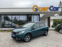 Verde claro Usado 2017 Peugeot 2008 Allure SUV | € 13.900 (Preço justo)