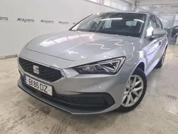 Cinza Usado 2024 Seat Leon Style | € 22.800 (Preço justo)