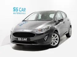 Cinza Usado 2018 Ford Fiesta Business Edition Citadino | € 10.250 (Preço justo)