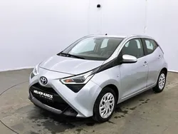 Cinzento Usado 2020 Toyota Aygo Citadino | € 11.990 (Preço justo)