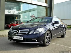 Azul Usado 2010 Mercedes E250 Avantgarde | € 16.850 (Preço justo)