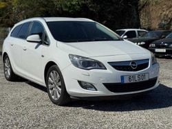 Branco Usado 2011 Opel Astra Sport Carrinha | € 9.900