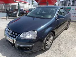 Cinza Usado 2010 VW Jetta Sedan | € 7.850 (Bom preço)