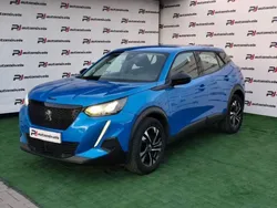 Azul Usado 2022 Peugeot 2008 Allure SUV | € 17.850 (Bom preço)