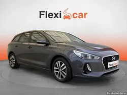 Cinza Usado 2017 Hyundai i30 Comfort Carrinha | € 13.480 (Bom preço)