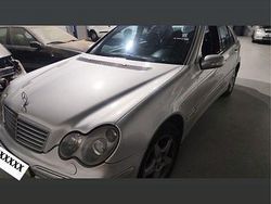 Usado 2000 Mercedes C220 Avantgarde Sedan | € 6.500 (Caro)