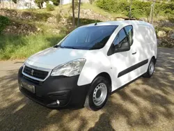 Branco Usado 2017 Peugeot Partner Monovolume | € 11.900 (Preço justo)