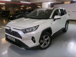 Branco Usado 2021 Toyota RAV4 Hybrid Comfort SUV | € 39.100 (Preço elevado)