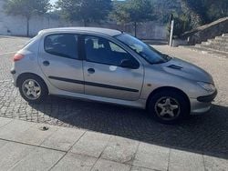 Usado 1999 Peugeot 206 Sedan | € 1.450 (Caro)