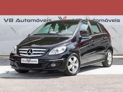Preto Usado 2010 Mercedes B200 Monovolume | € 11.350 (Preço justo)