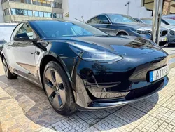 Preto Usado 2022 Tesla Model 3 Sedan | € 29.950 (Preço justo)