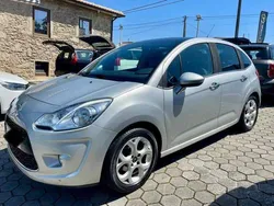 Cinza Usado 2011 Citroën C3 Seduction Citadino | € 7.490 (Preço justo)