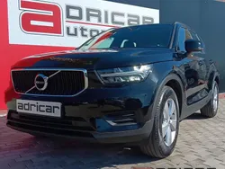 Preto Usado 2020 Volvo XC40 Momentum SUV | € 27.500 (Preço justo)