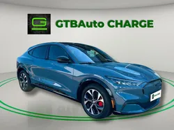 Cinza Usado 2023 Ford Mustang Mach-E Standard Range SUV | € 37.999 (Preço justo)