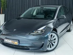 Cinzento Usado 2021 Tesla Model 3 Sedan | € 29.700 (Bom preço)