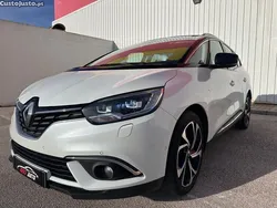 Branco Usado 2017 Renault Scénic IV Bose Edition Monovolume | € 22.900