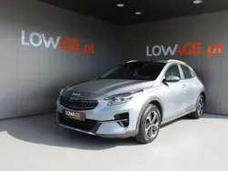 Cinzento Usado 2021 Kia XCeed SUV | € 22.750 (Preço justo)
