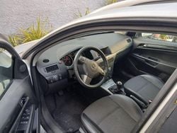 Usado 2005 Opel Astra Sedan | € 3.199 (Preço justo)