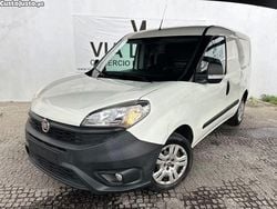Branco Usado 2018 Fiat Doblò Monovolume | € 9.000 (Bom preço)