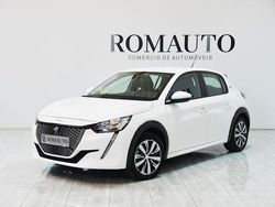 Branco Usado 2021 Peugeot e-208 Active Citadino | € 18.900 (Preço justo)