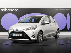 Cinza Usado 2017 Toyota Yaris Hybrid Comfort | € 13.990 (Bom preço)