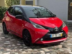 Vermelho Usado 2017 Toyota Aygo X-play Citadino | € 11.900 (Preço elevado)