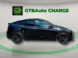 Preto Usado 2024 Tesla Model Y Performance SUV | € 45.999 (Preço justo)