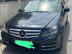 Usado 2011 Mercedes C220 Sedan | € 10.000