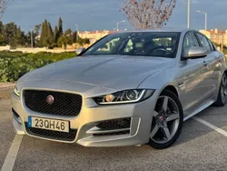 Cinza Usado 2015 Jaguar XE R-Sport Sedan | € 17.990 (Preço justo)