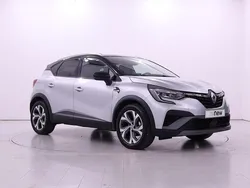 Cinzento highland / tejadilho preto estrela Usado 2023 Renault Captur RS Line SUV | € 20.900 (Preço justo)