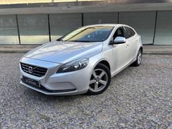 Cinzento Usado 2013 Volvo V40 Carrinha | € 11.490 (Preço justo)