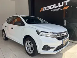 Branco Usado 2023 Dacia Sandero Essentiel Citadino | € 16.990 (Preço justo)