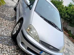 Usado 2001 Ford Galaxy Ghia Monovolume | € 3.800