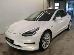 Branco Usado 2019 Tesla Model 3 Sedan | € 21.500 (Preço justo)
