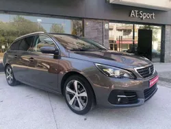 Cinza Usado 2018 Peugeot 308 Allure Carrinha | € 14.490 (Preço justo)
